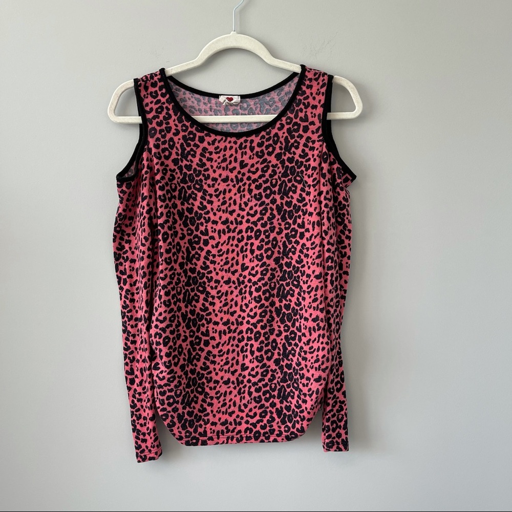 One Clothing Long Sleeve Cheetah Print Open Sleeve